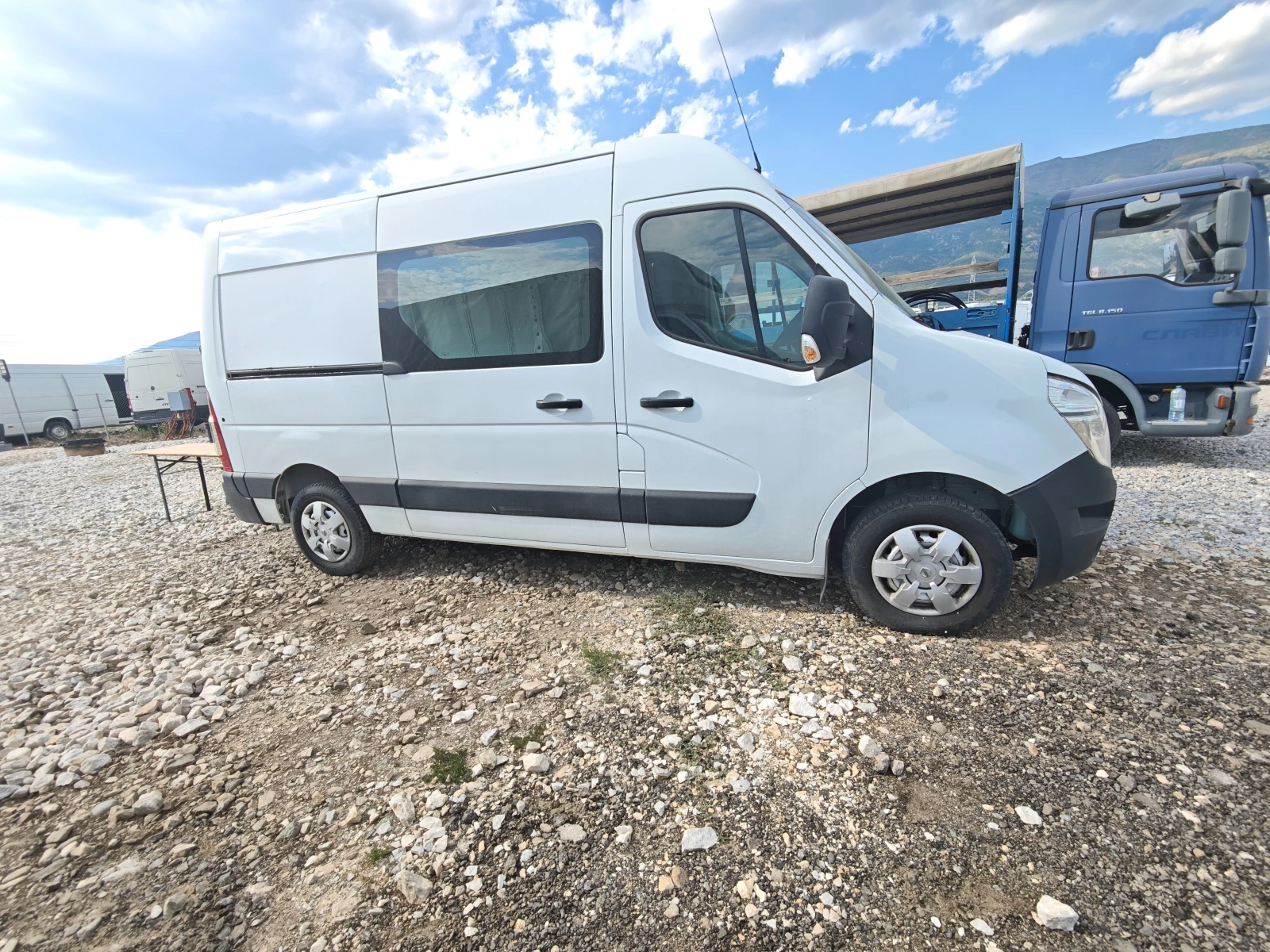 Nissan NV400 2.3 - изображение 2