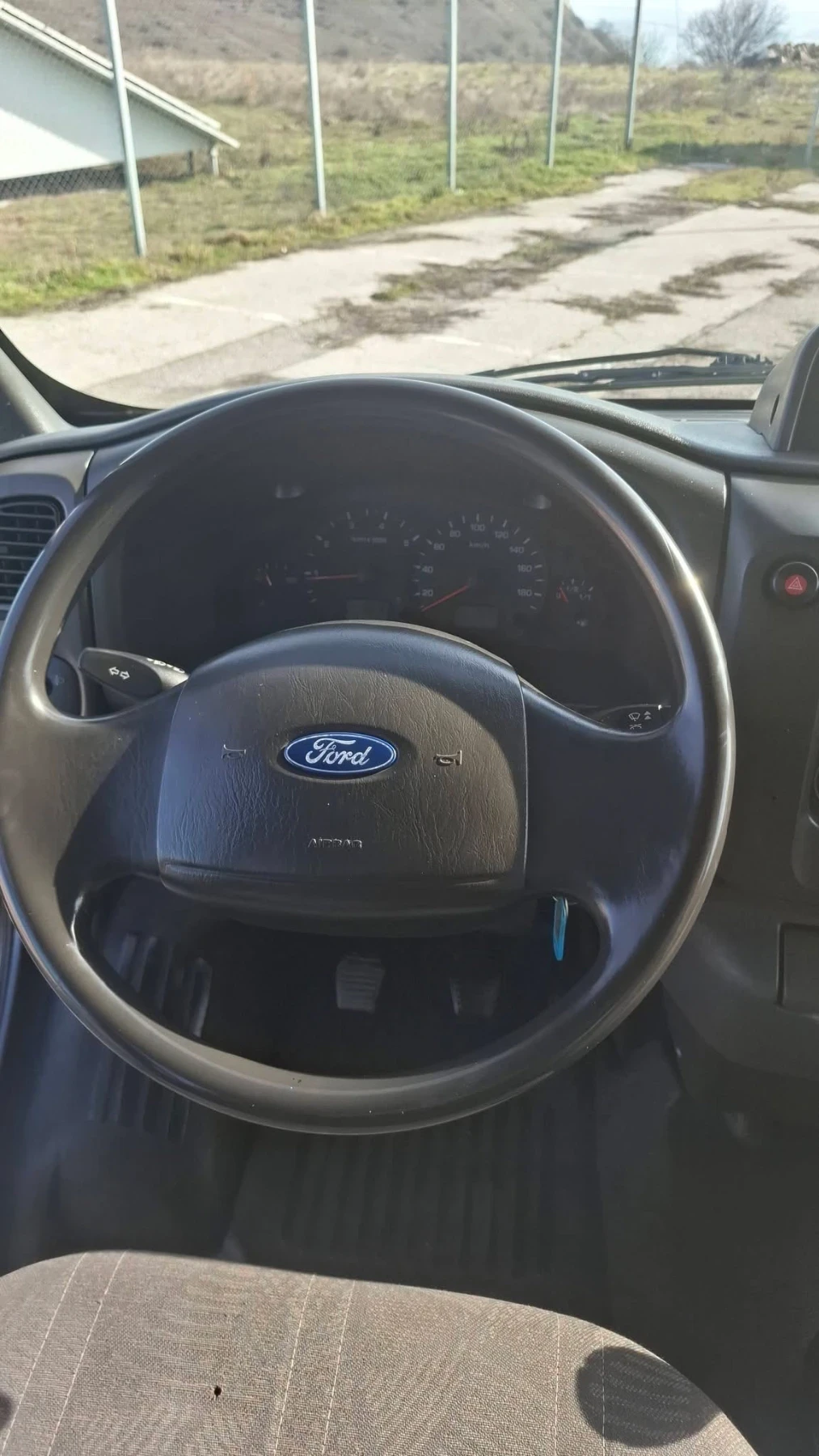 Ford Transit 2.4 - изображение 8