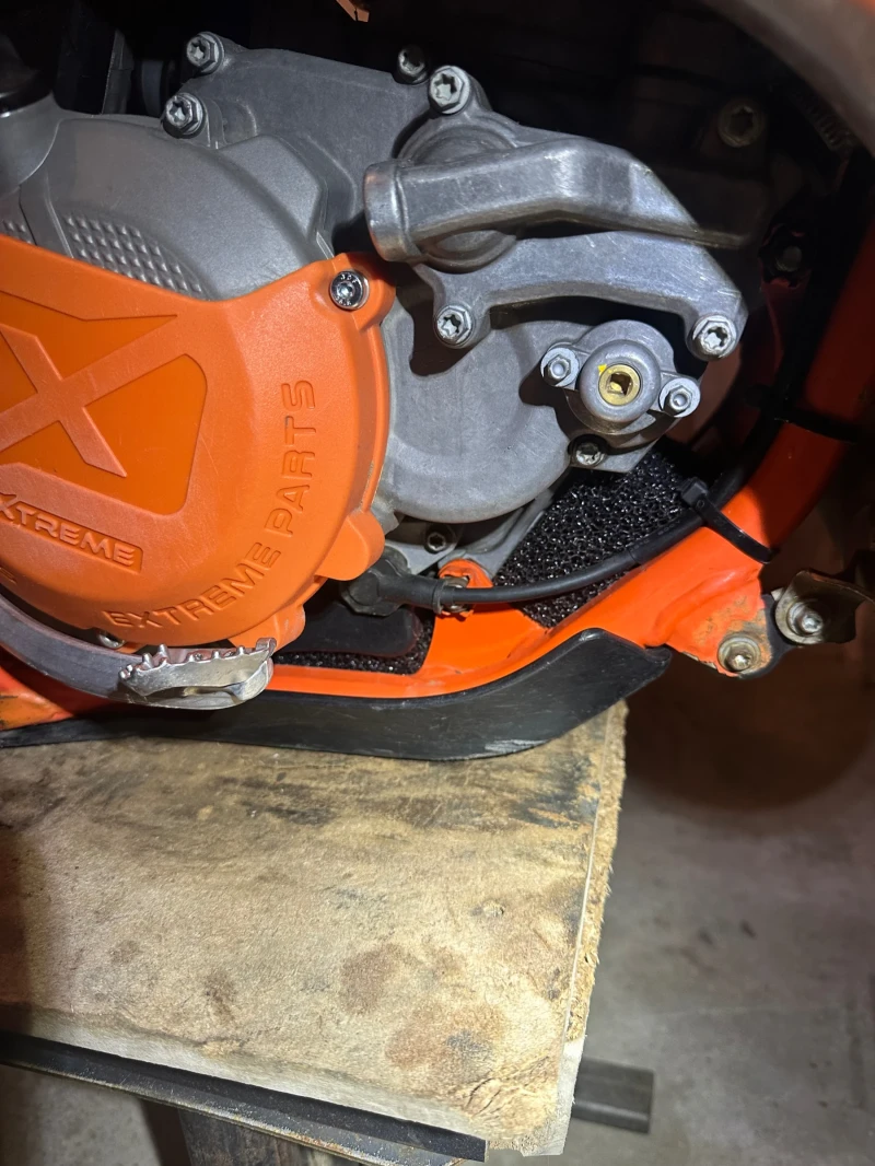 Ktm 300 SIX DAYS, снимка 2 - Мотоциклети и мототехника - 53056629