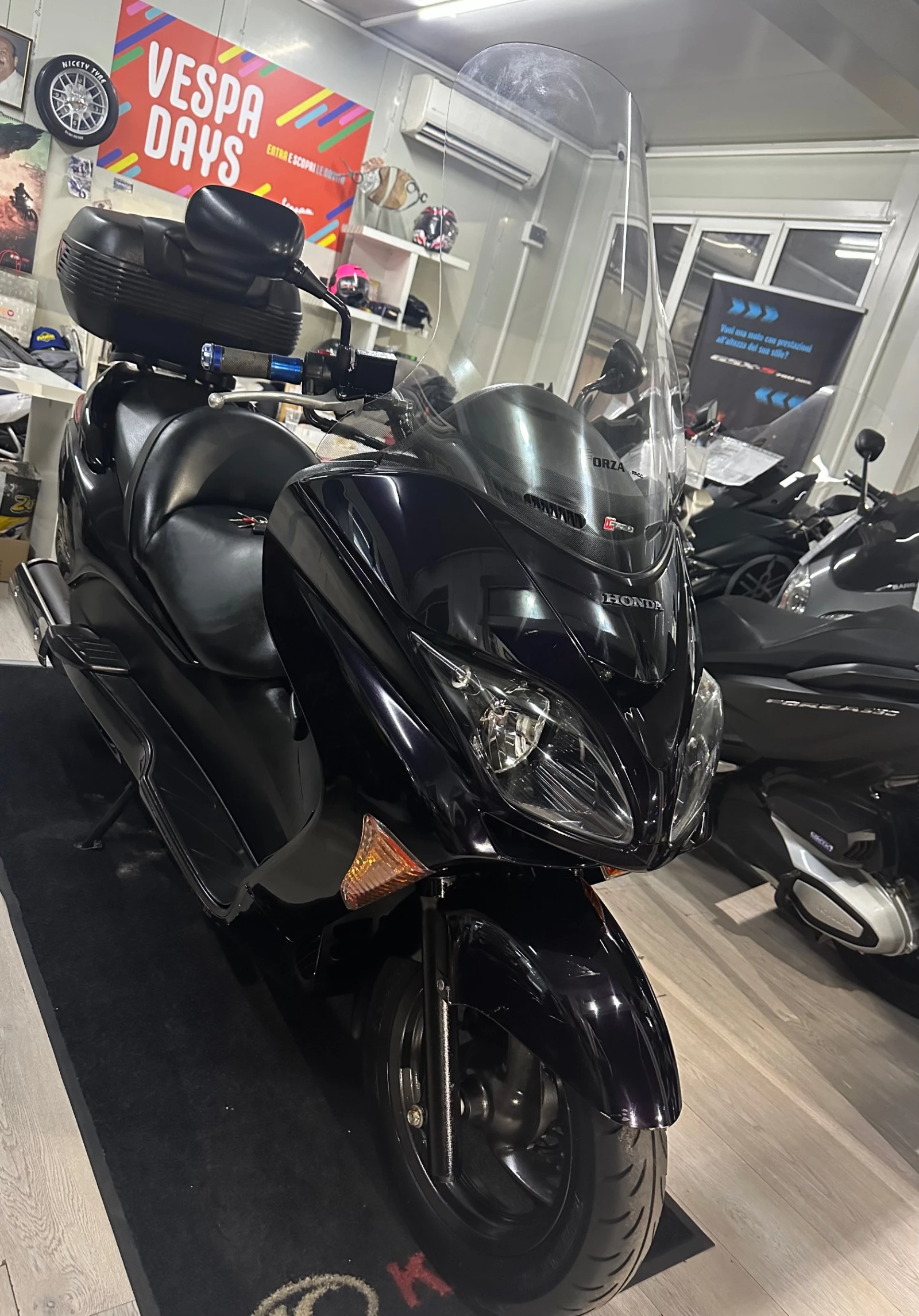 Honda Forza 250i 06.2005г. - изображение 7