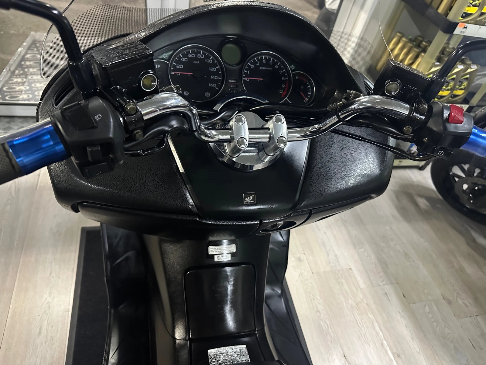 Honda Forza 250i 06.2005г. - изображение 2