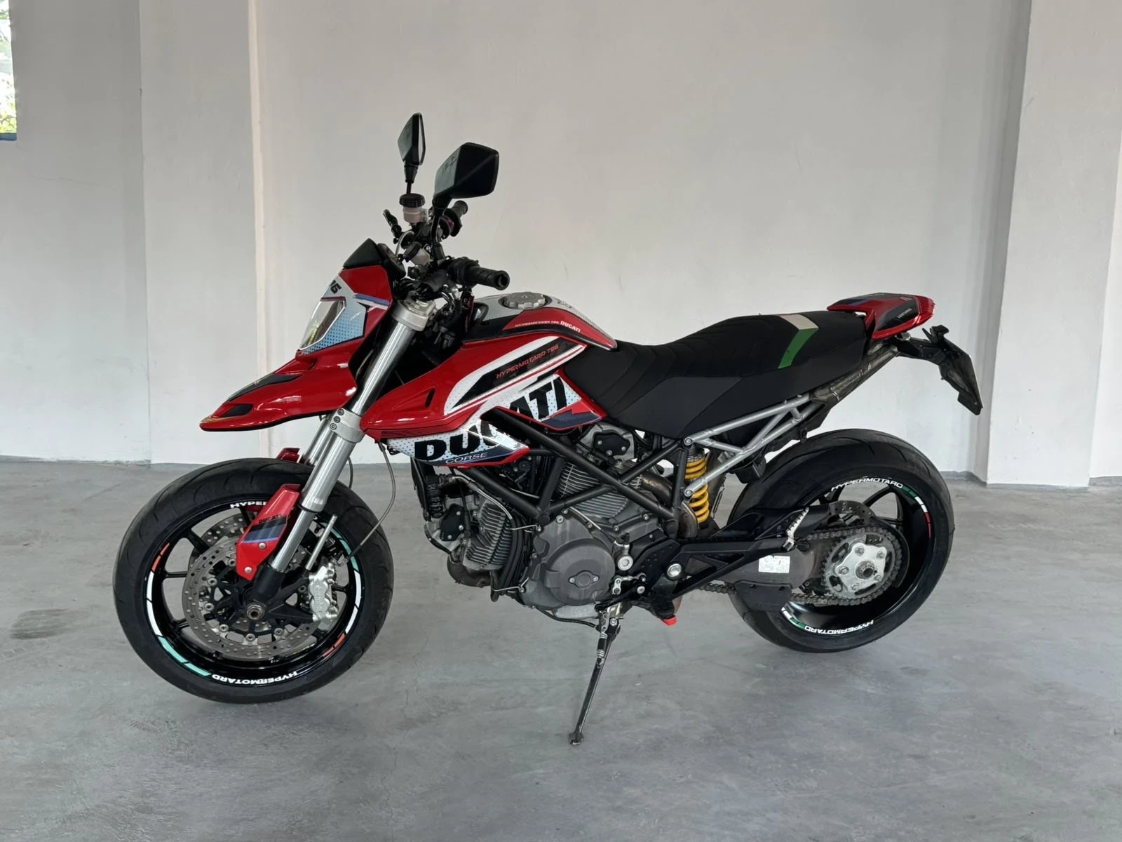 Ducati Hypermotard  796 �-2 | Mobile.bg � ����������� 9