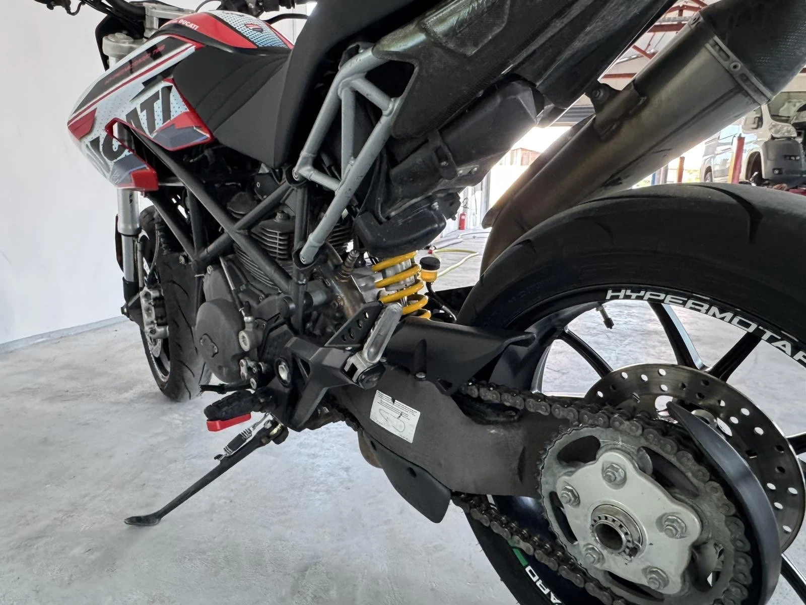 Ducati Hypermotard  796 �-2 | Mobile.bg � ����������� 11