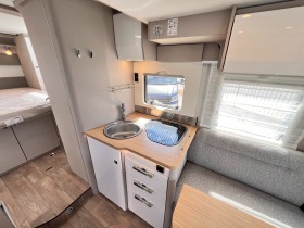 Кемпер HYMER / ERIBA S 695 Кралска спалня!, снимка 10