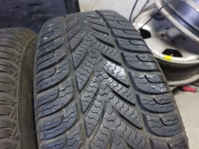 Гуми Зимни 215/65R16, снимка 4
