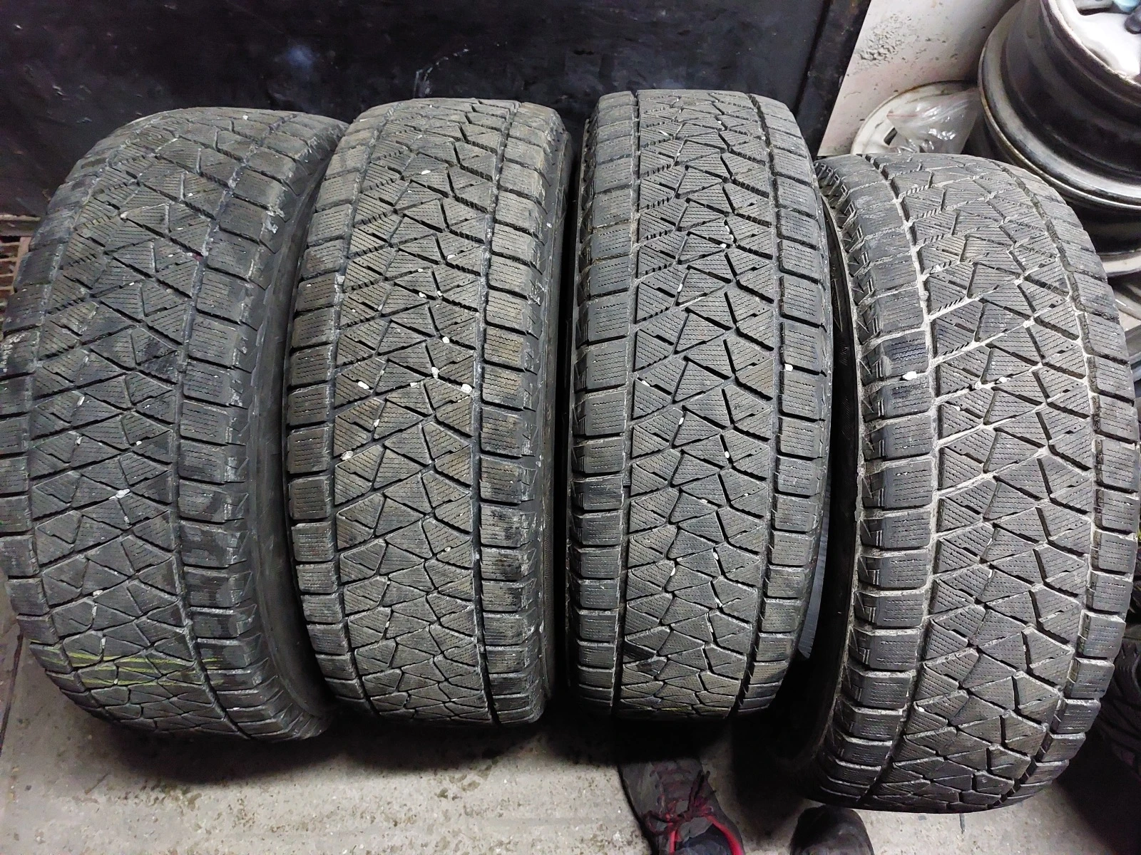 ���� 235/65R17 | Mobile.bg � ����������� 1