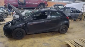 Mazda 2 1.4 75кс На Части, снимка 3