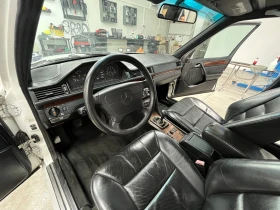 Mercedes-Benz 124 E220, снимка 11