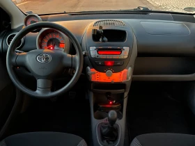 Toyota Aygo 1.0 46000км. История , снимка 6