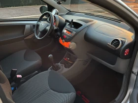 Toyota Aygo 1.0 46000км. История , снимка 8