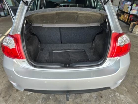 Toyota Auris 1.33* 6ск* фейслифт* нави - 10999 лв. - 70506917 9