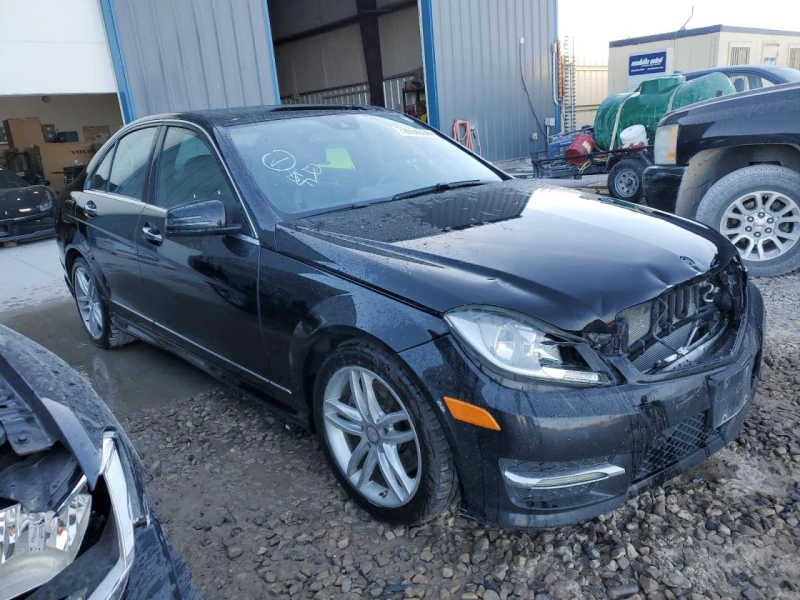 Mercedes-Benz C 300 4MATIC, снимка 4 - Автомобили и джипове - 47555198