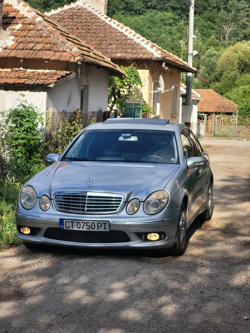 Mercedes-Benz E 270 2.7 CDI, снимка 12 - Автомобили и джипове - 47732093