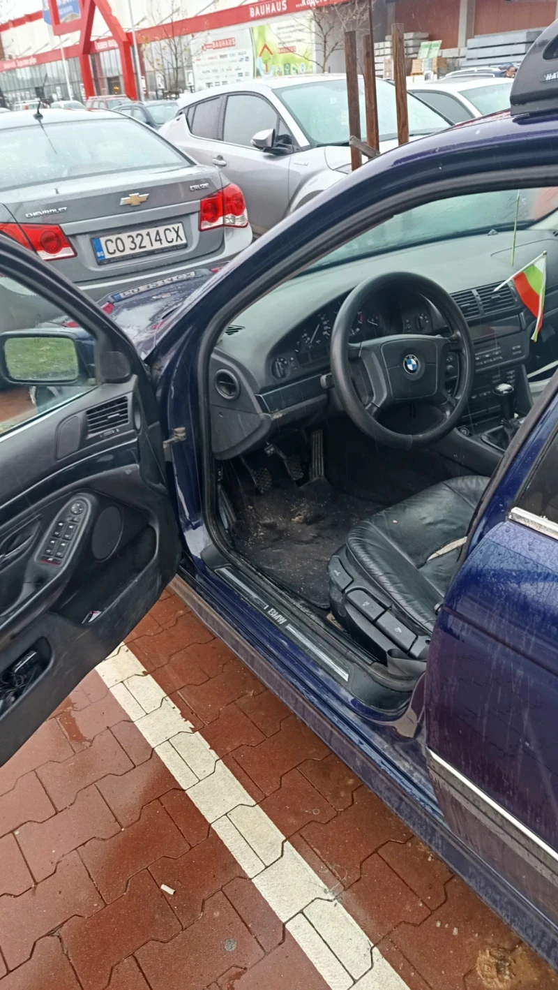 BMW 520 E39, снимка 3 - Автомобили и джипове - 48159032