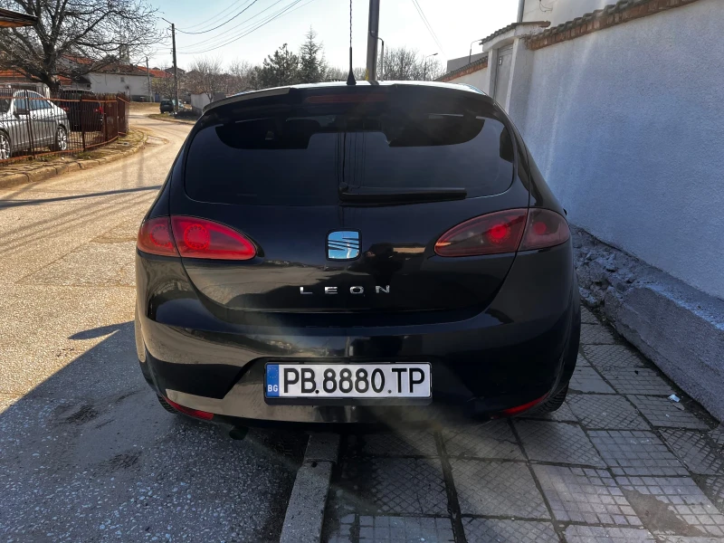 Seat Leon, снимка 4 - Автомобили и джипове - 49359138