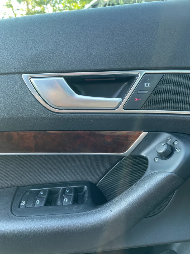Audi A6 2.0 TDI, снимка 11 - Автомобили и джипове - 51640845