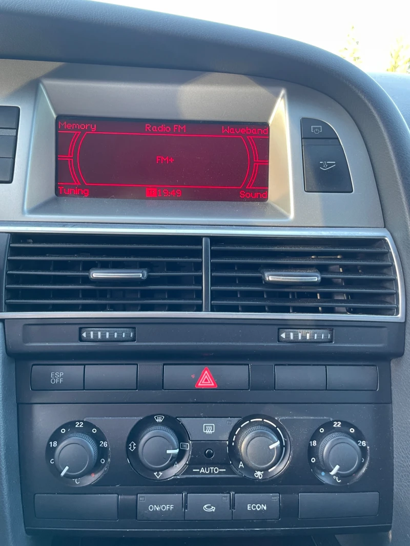 Audi A6 2.0 TDI, снимка 9 - Автомобили и джипове - 51640845