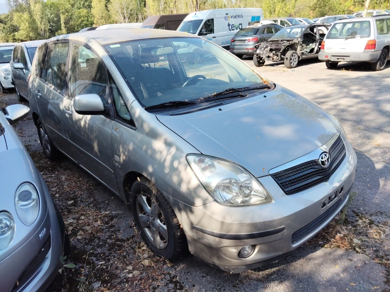 Toyota Corolla verso 2, 0d 90ps, снимка 2 - Автомобили и джипове - 51965253