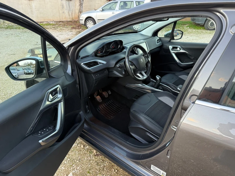 Peugeot 2008 1.2-VTI-82кс-142000км., снимка 11 - Автомобили и джипове - 52405804