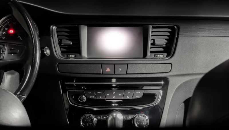 Peugeot 508 SW 2.0 Blue HDI, снимка 13 - Автомобили и джипове - 52587755