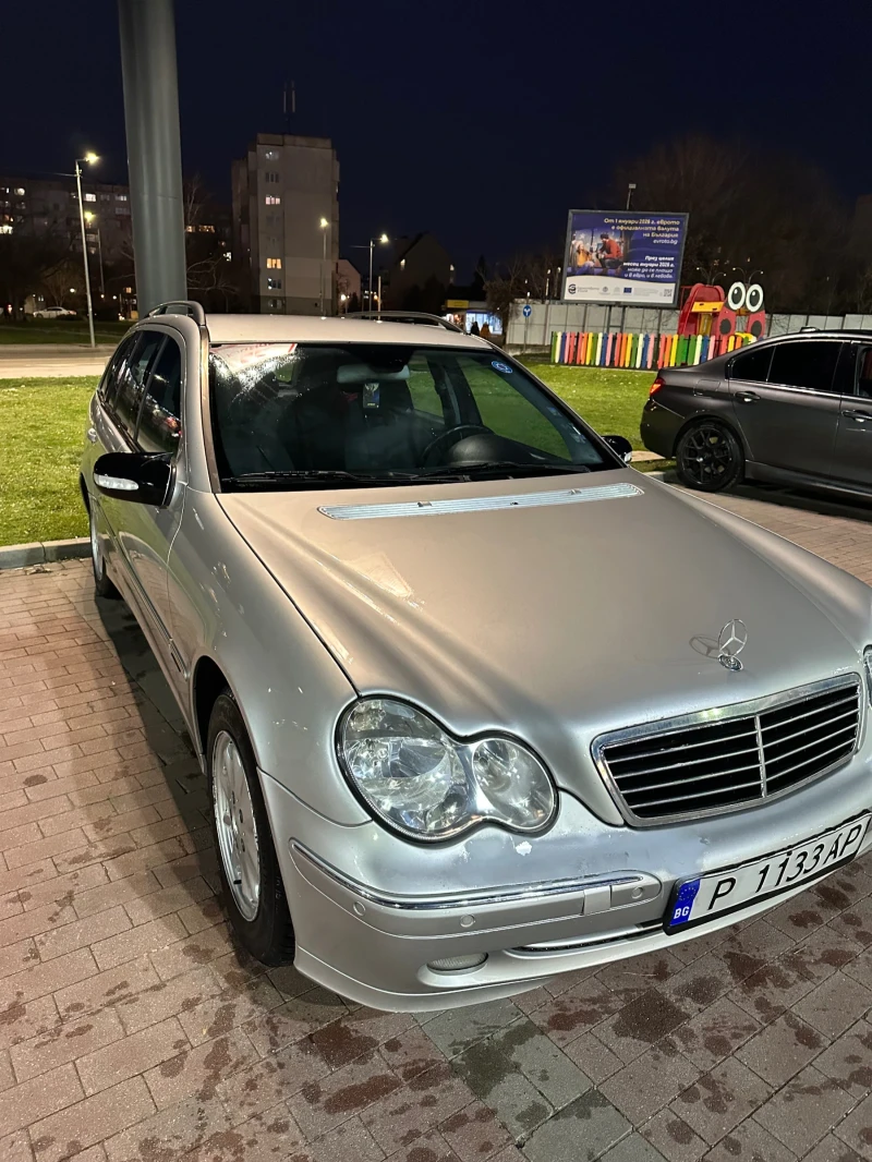 Mercedes-Benz C 220, снимка 6 - Автомобили и джипове - 52747321