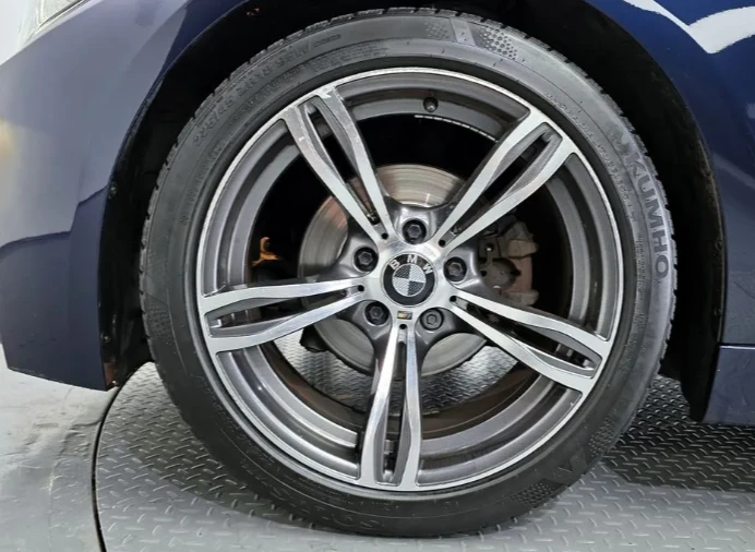 BMW 320  - изображение 5