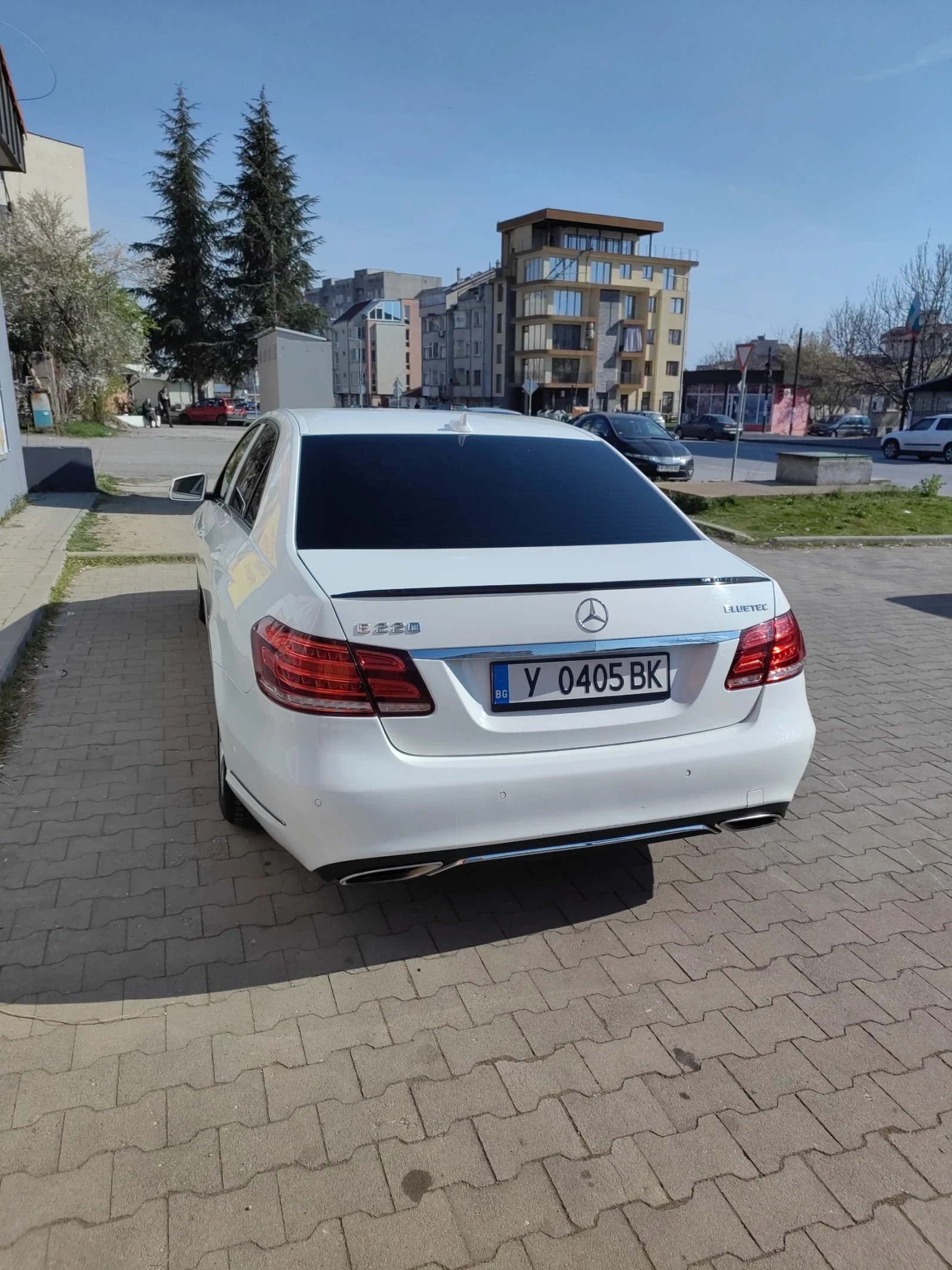 Mercedes-Benz E 220  - изображение 5