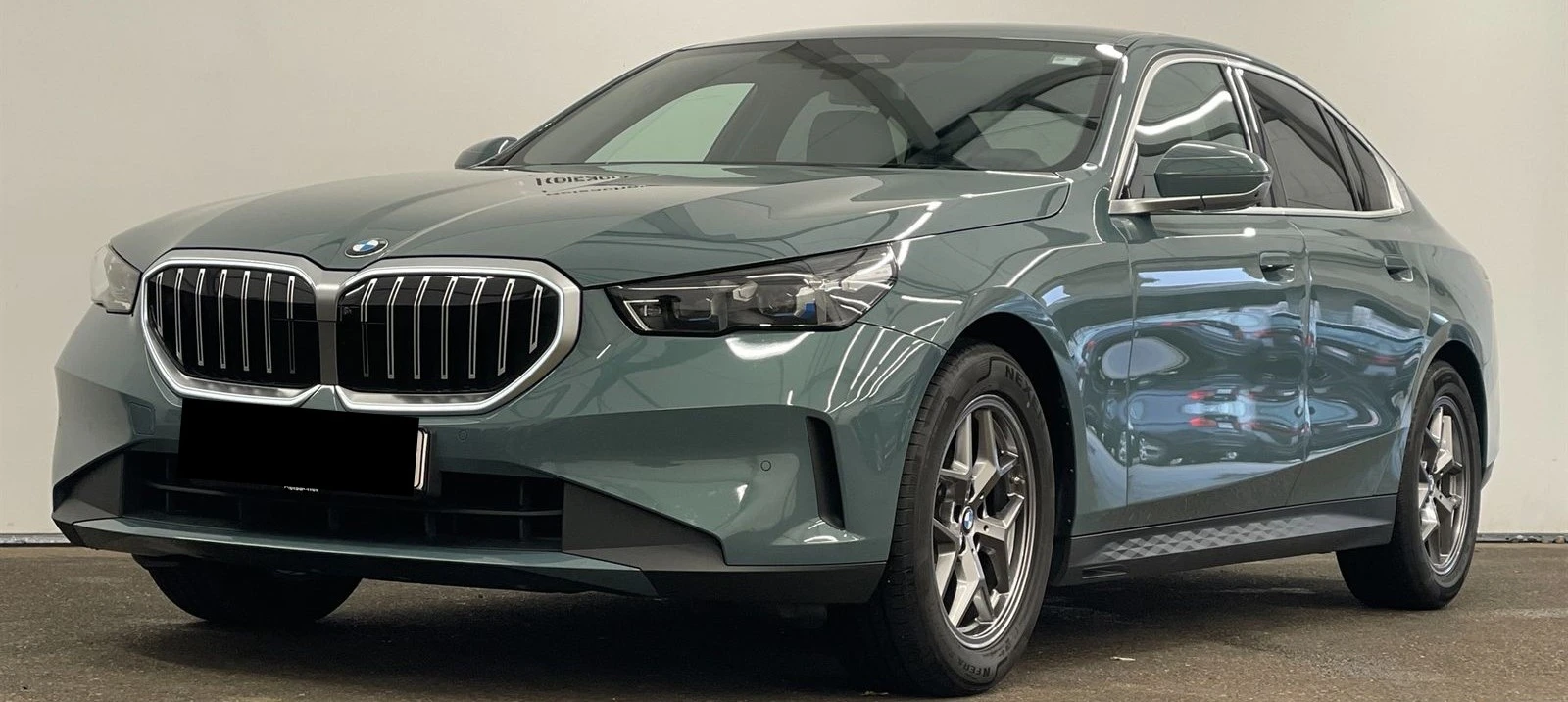 BMW 520 xDrive Lim AHK, el.Sitz+ Mem, DAP | Mobile.bg — изображение 1