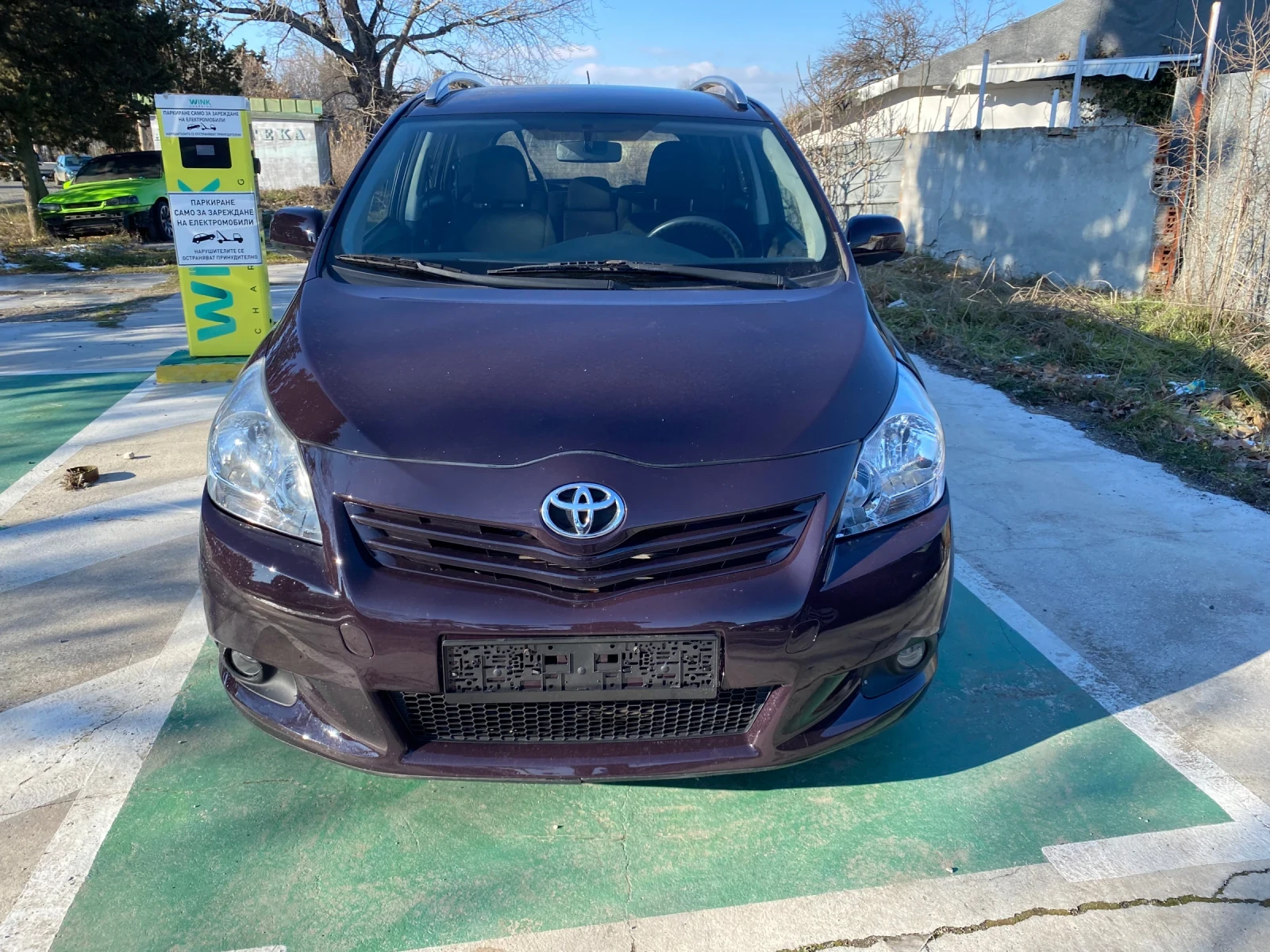 Toyota Verso 2.0 d-4d - изображение 2