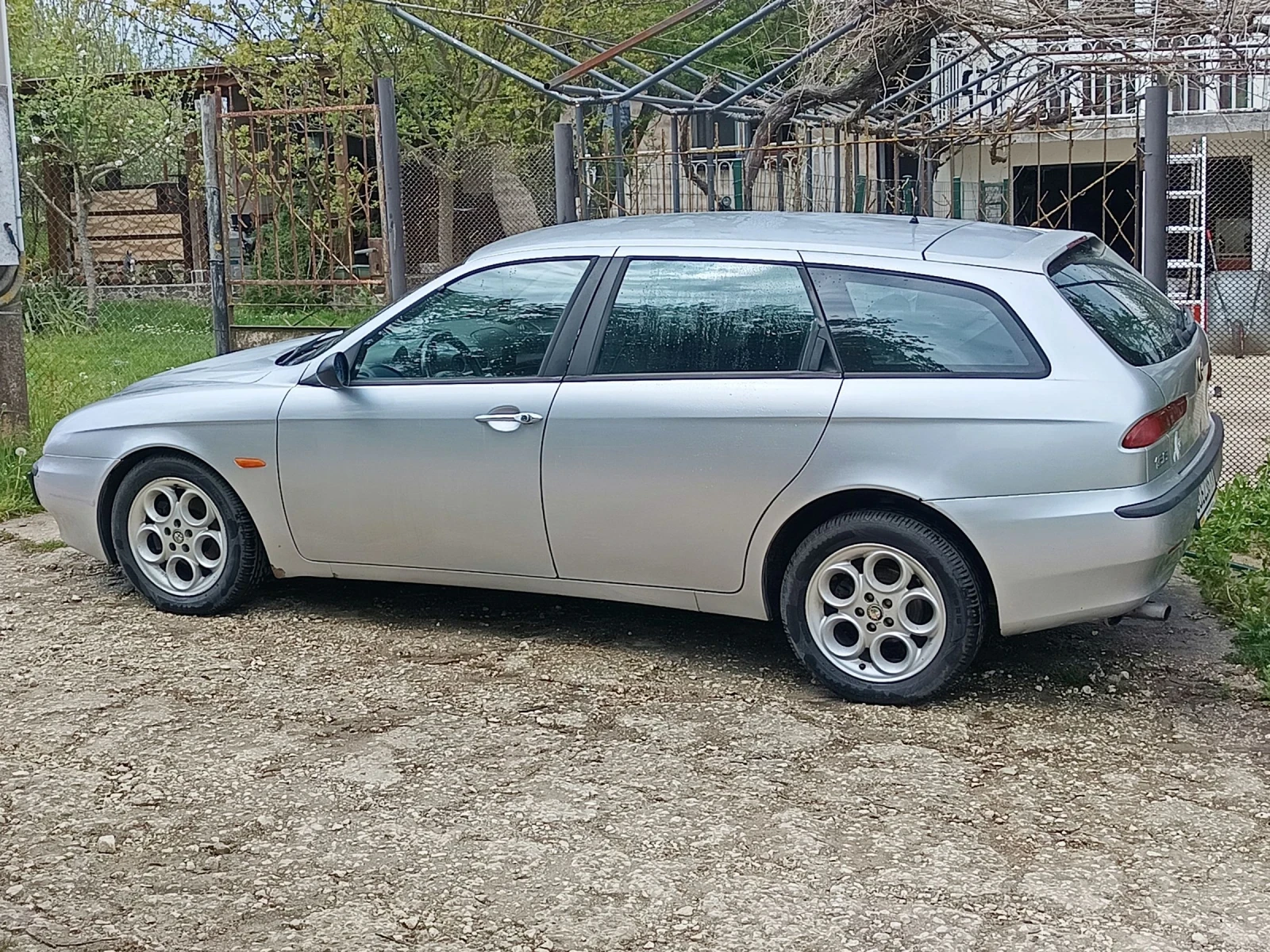 Alfa Romeo 156 sportwagon 1.9JTD - изображение 9
