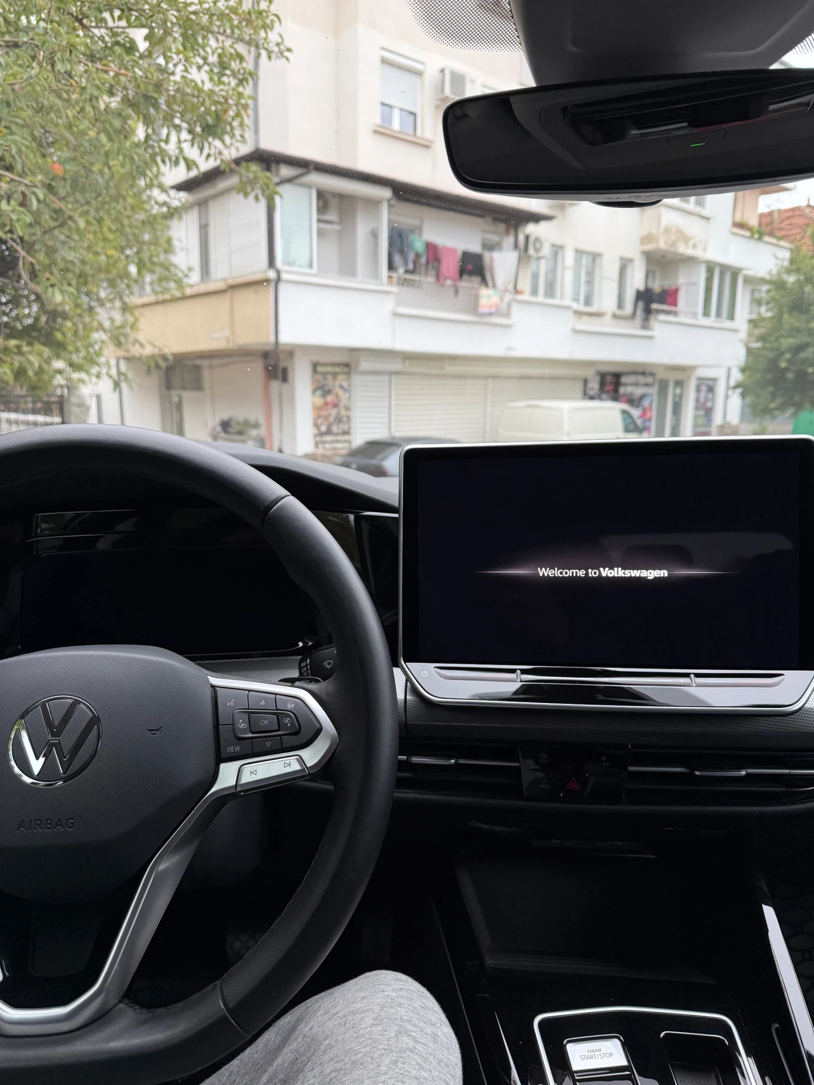 VW Golf Variant 1.5etsi style 48v mild hybrid 150 Видео - изображение 2