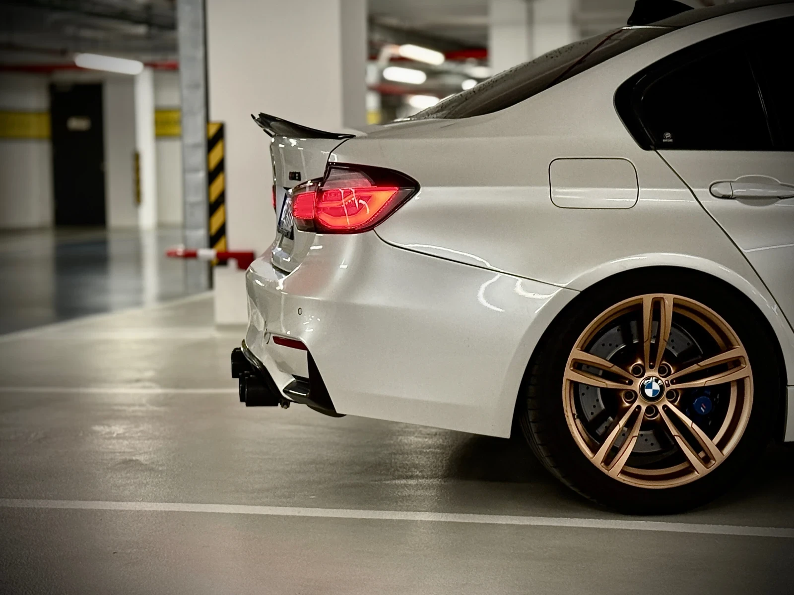 BMW M3  - изображение 7