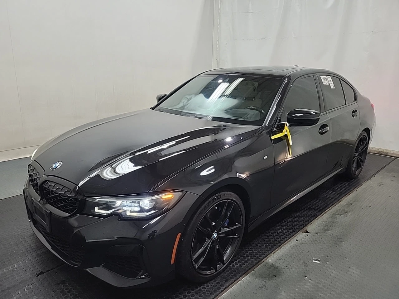 BMW 340 * CARFAX * АВТО КРЕДИТ * ЦЕНА ДО БГ! - изображение 2