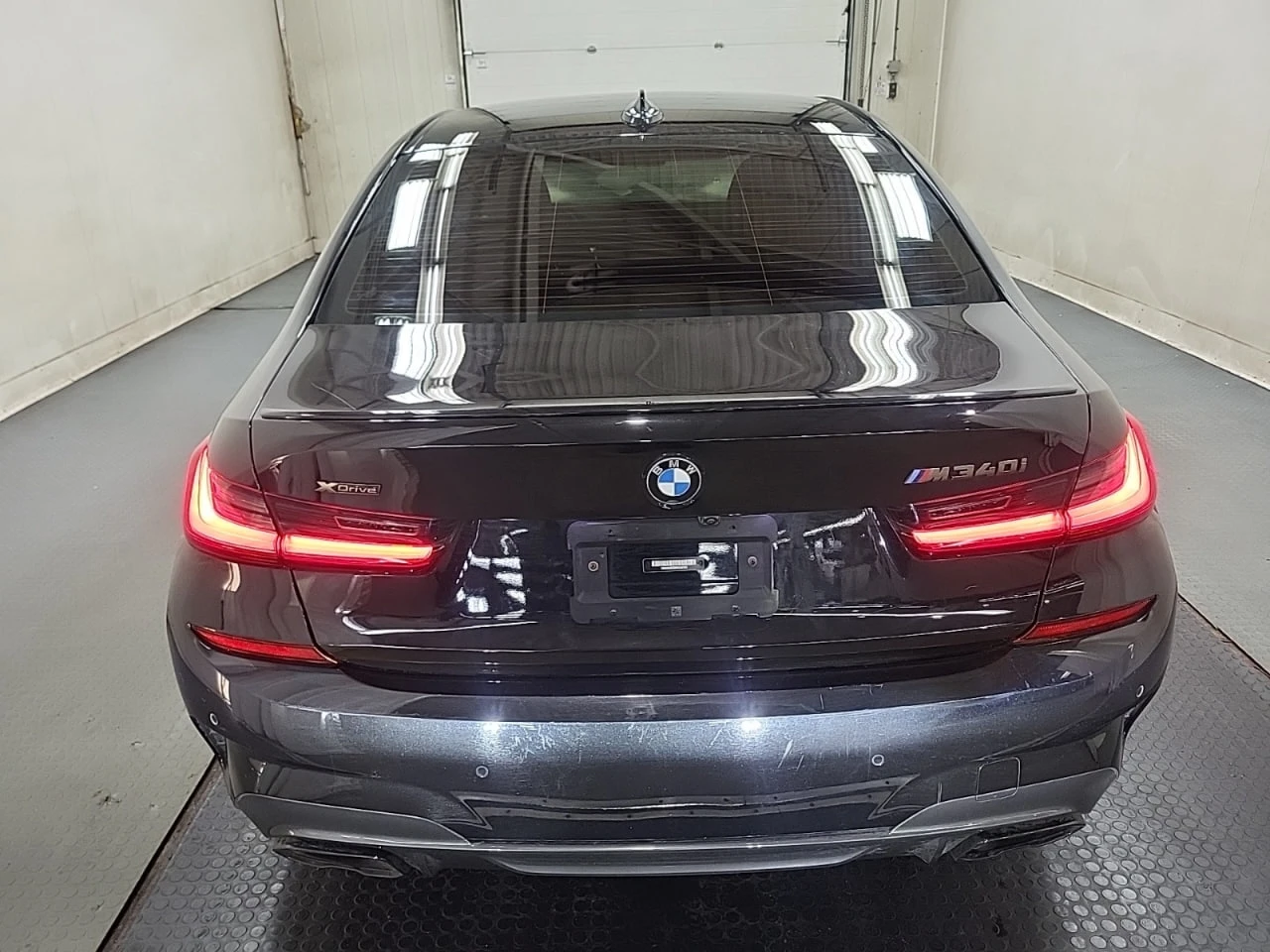 BMW 340 * CARFAX * АВТО КРЕДИТ * ЦЕНА ДО БГ! - изображение 4