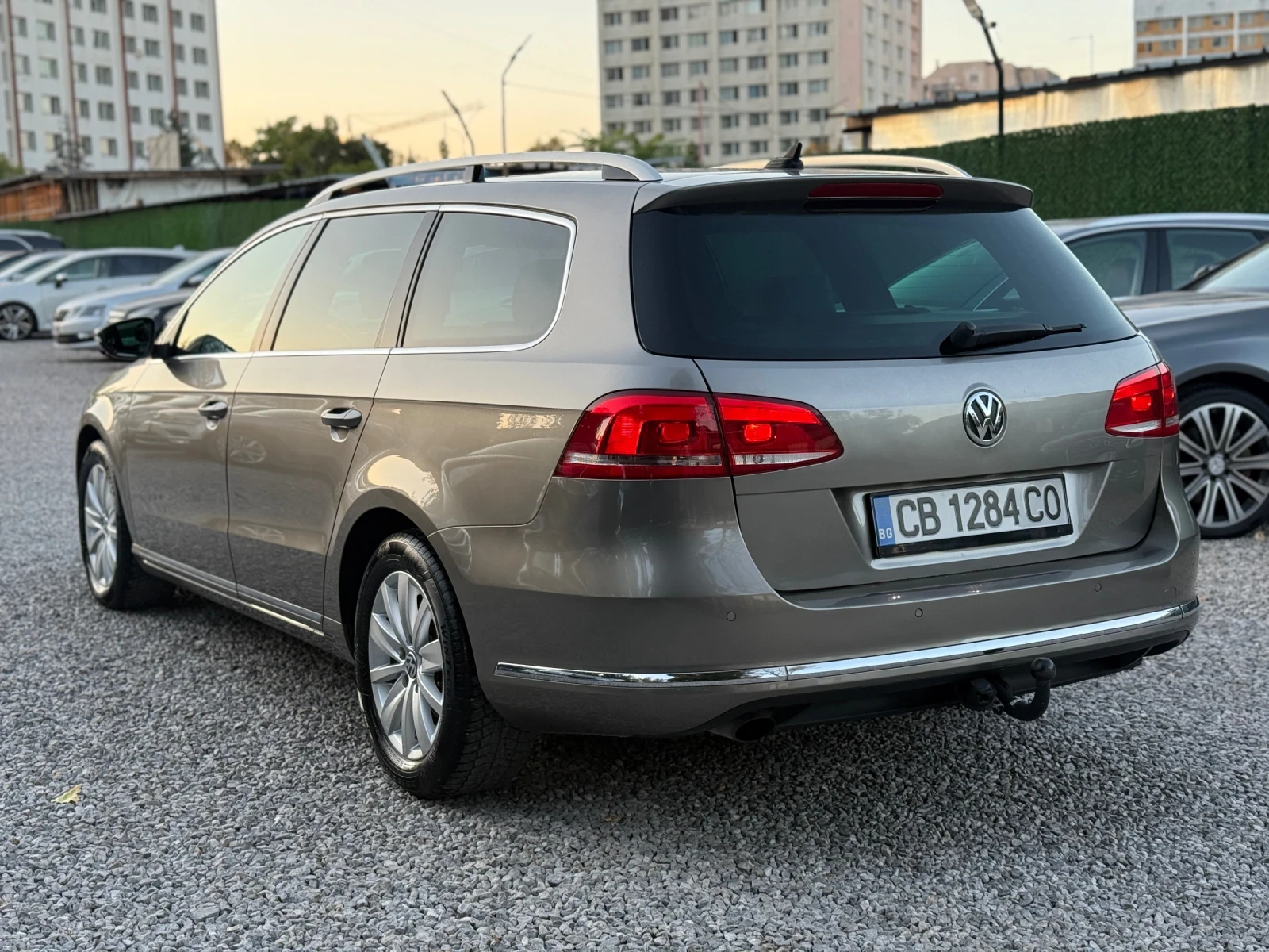 VW Passat 1.6TDI/105hp/Automatic/Панорама/Кожа/Навигация - изображение 5