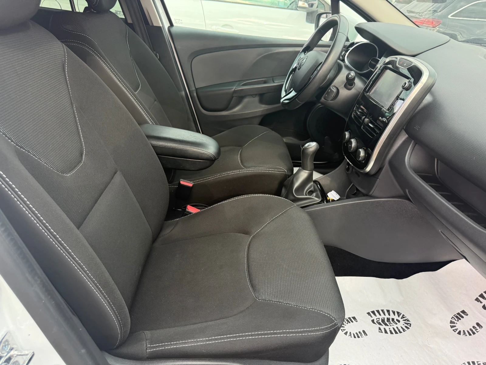 Renault Clio 1.5d/90hp/NAVI/Service Book/  - изображение 9