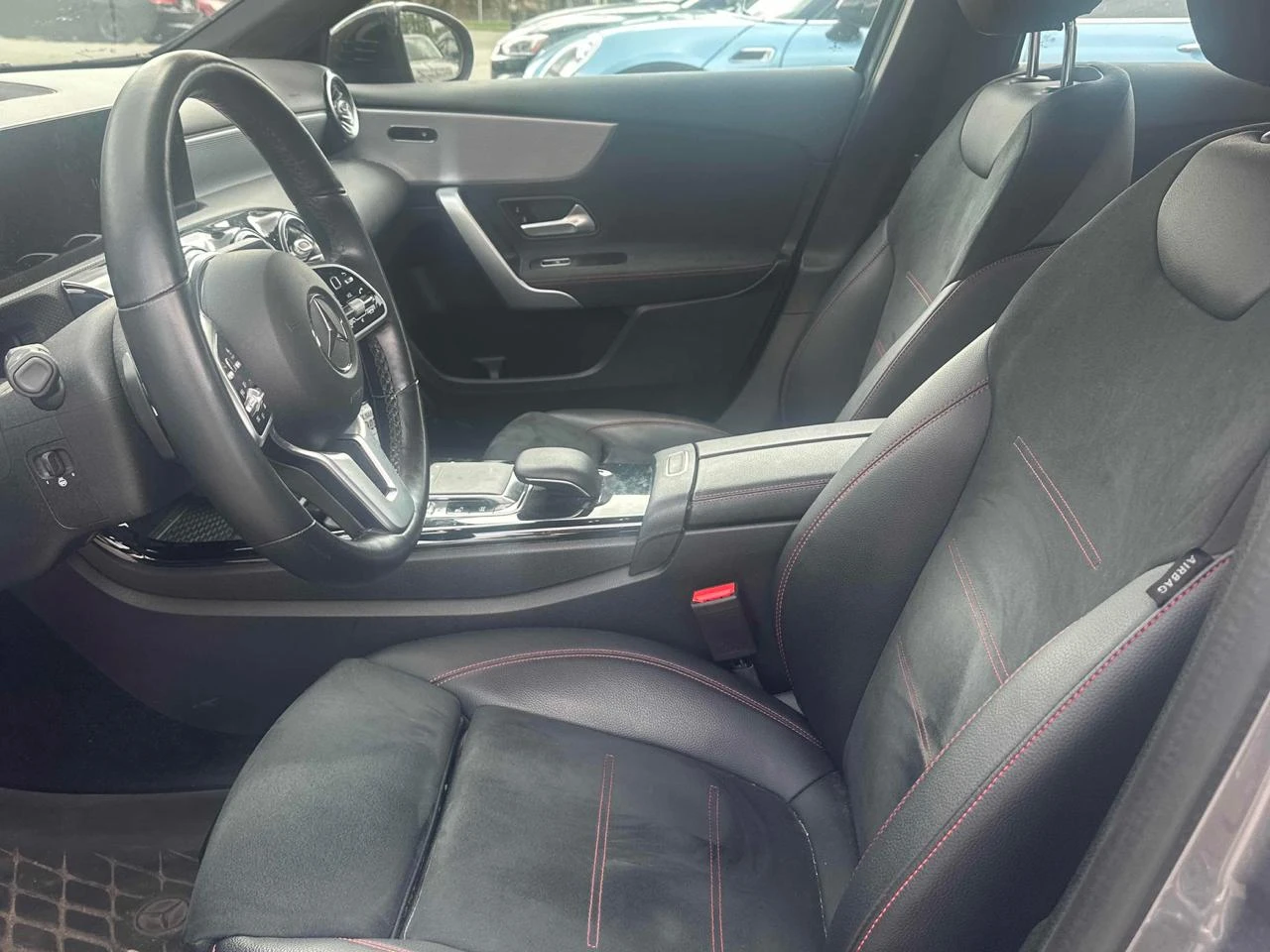 Mercedes-Benz A 220 4MATIC* Авто финансиране* Карфакс - изображение 5