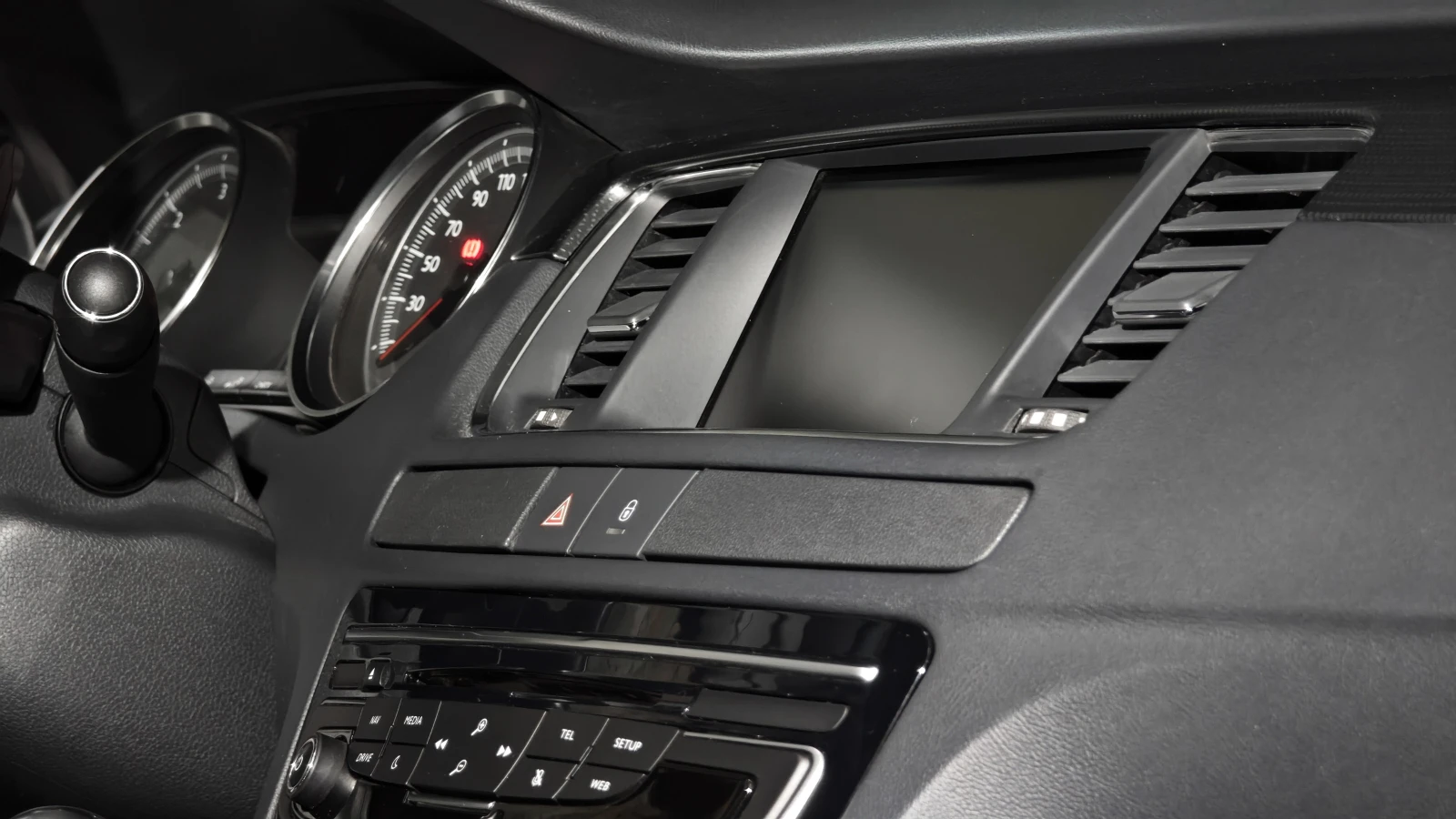 Peugeot 508 SW 2.0 Blue HDI - изображение 9