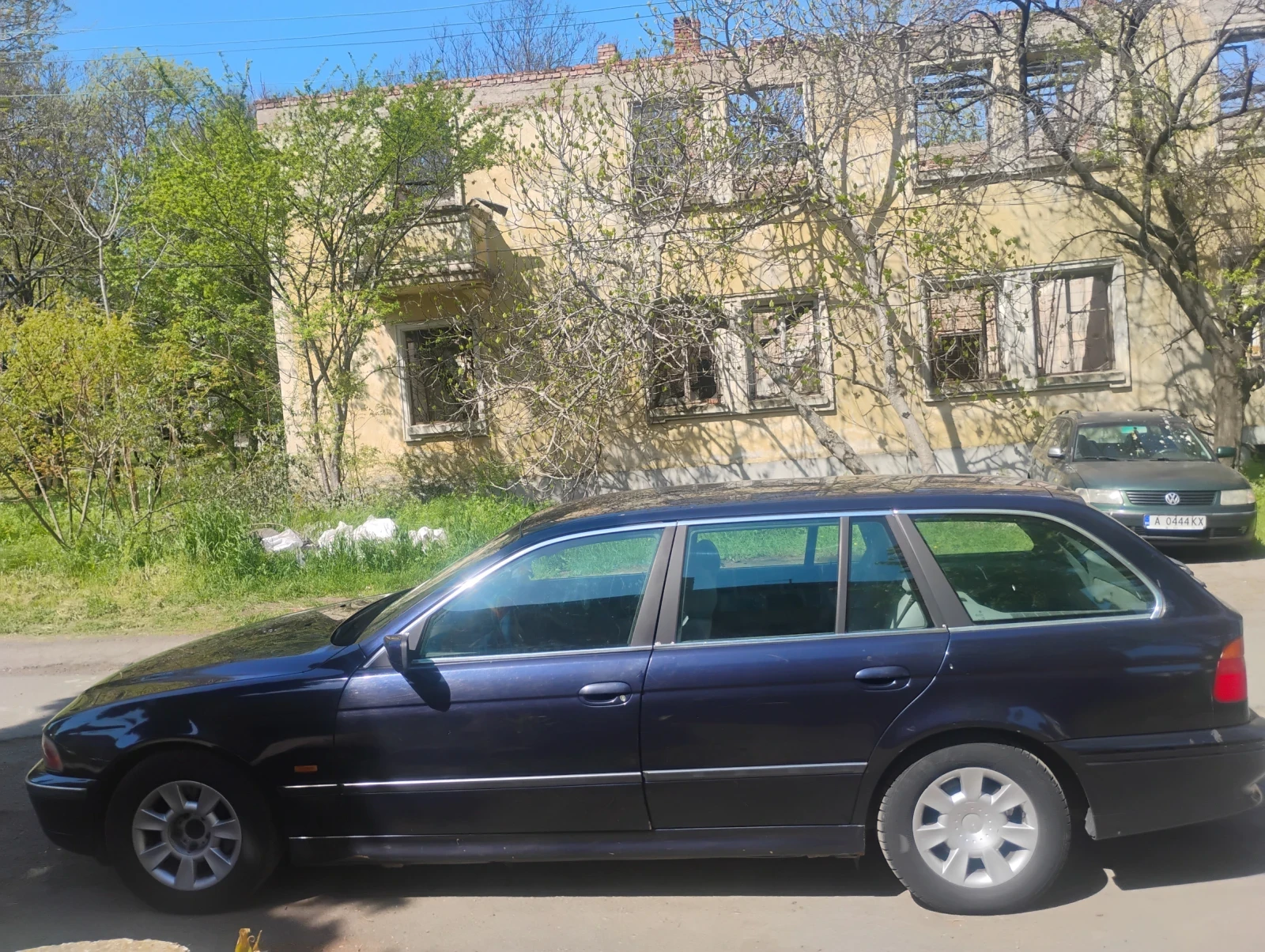 BMW 523, снимка 4 - Автомобили и джипове - 54356350