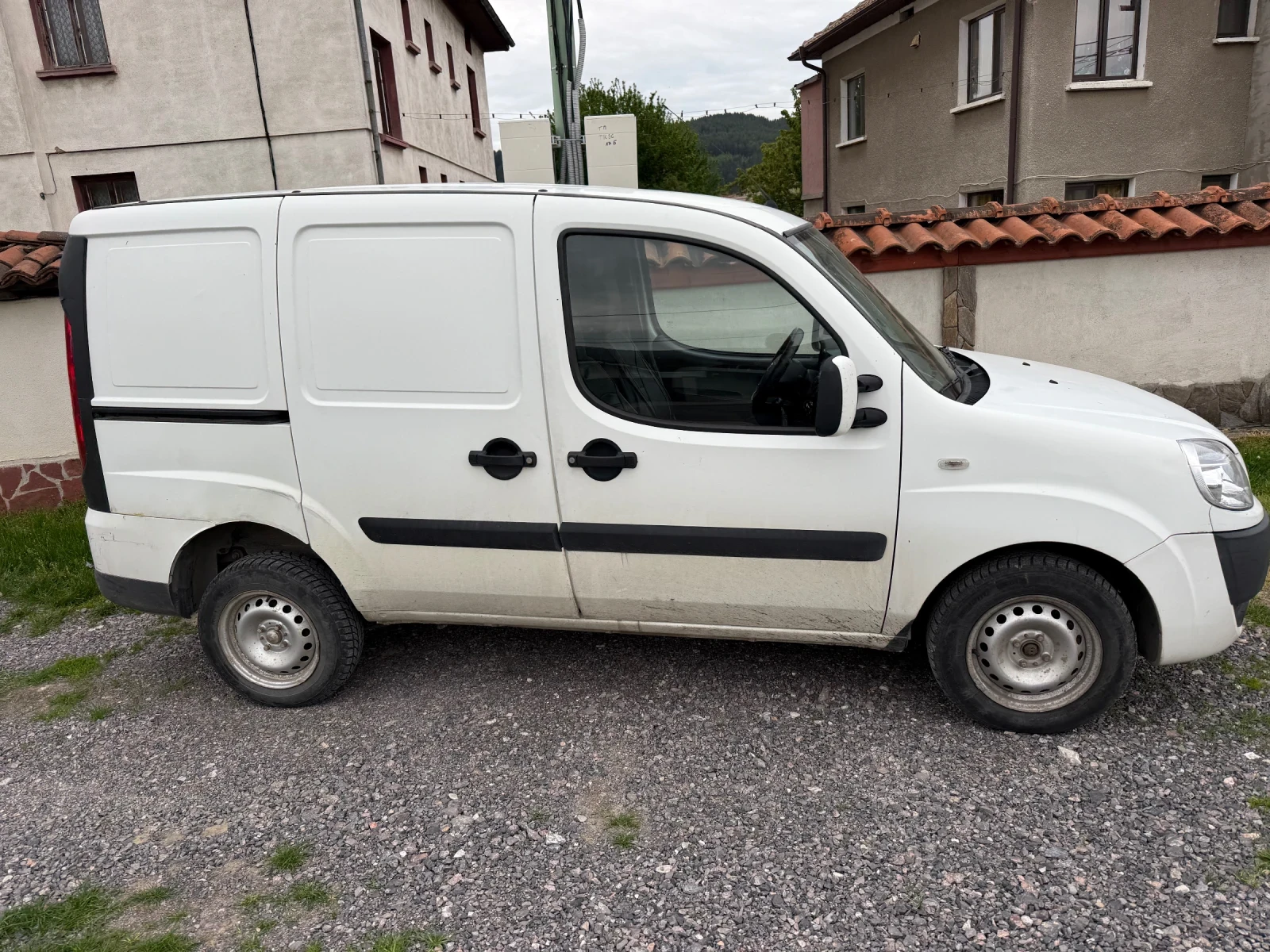 Fiat Doblo 1.3, снимка 2 - Автомобили и джипове - 54481587