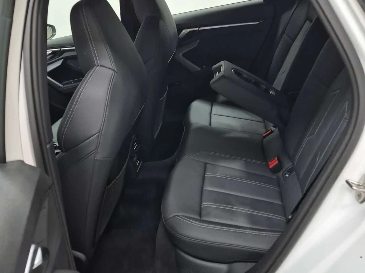 Audi A3  TECHNIK / MATRIX / HEAD UP / B&O  , снимка 12 - Автомобили и джипове - 54599559