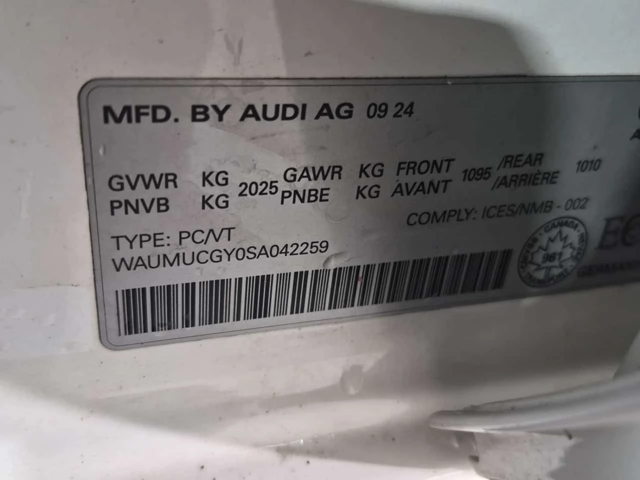 Audi A3  TECHNIK / MATRIX / HEAD UP / B&O  , снимка 15 - Автомобили и джипове - 54599559