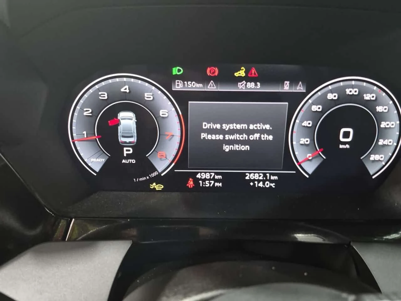 Audi A3  TECHNIK / MATRIX / HEAD UP / B&O  , снимка 9 - Автомобили и джипове - 54599559
