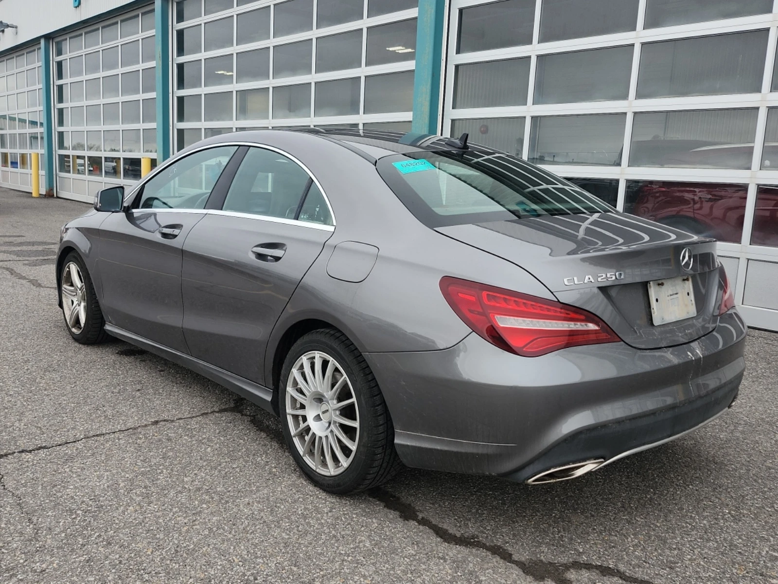 Mercedes-Benz CLA 250 * * CARFAX * * АВТО КРЕДИТ * * , снимка 5 - Автомобили и джипове - 54646128