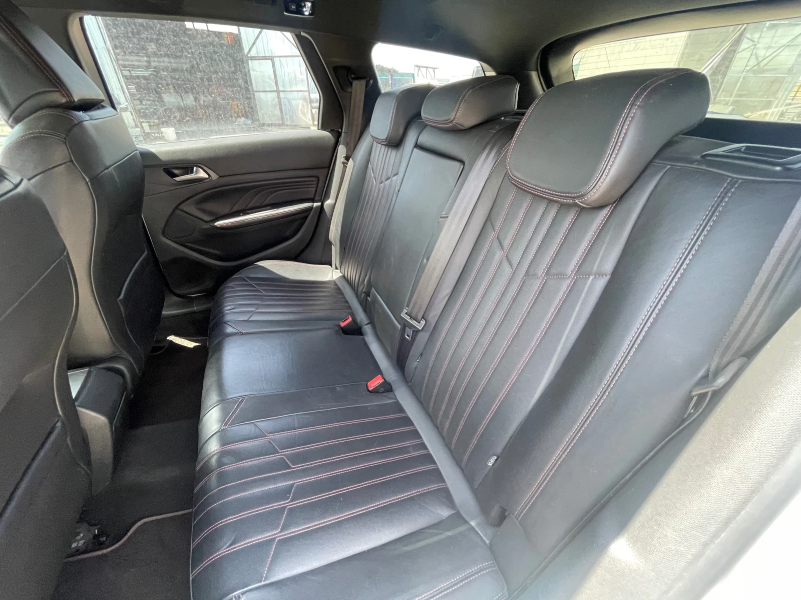 Peugeot 308 2.0HDi GT-line 181кс, снимка 10 - Автомобили и джипове - 54776537