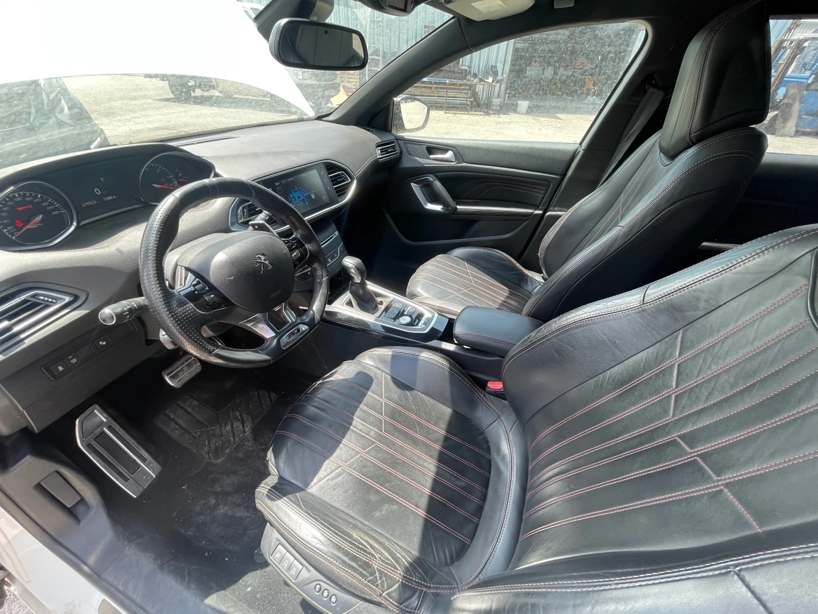 Peugeot 308 2.0HDi GT-line 181кс, снимка 7 - Автомобили и джипове - 54776537