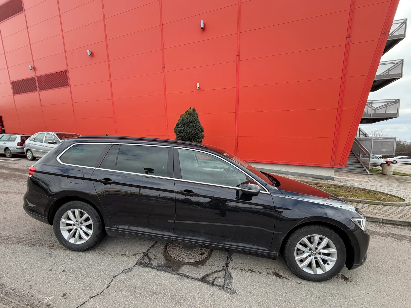 VW Passat 2.0TDI* DAG* МАСАЖ* ПОДГРЕВ* ПЕРФЕКТЕН, снимка 4 - Автомобили и джипове - 54963617