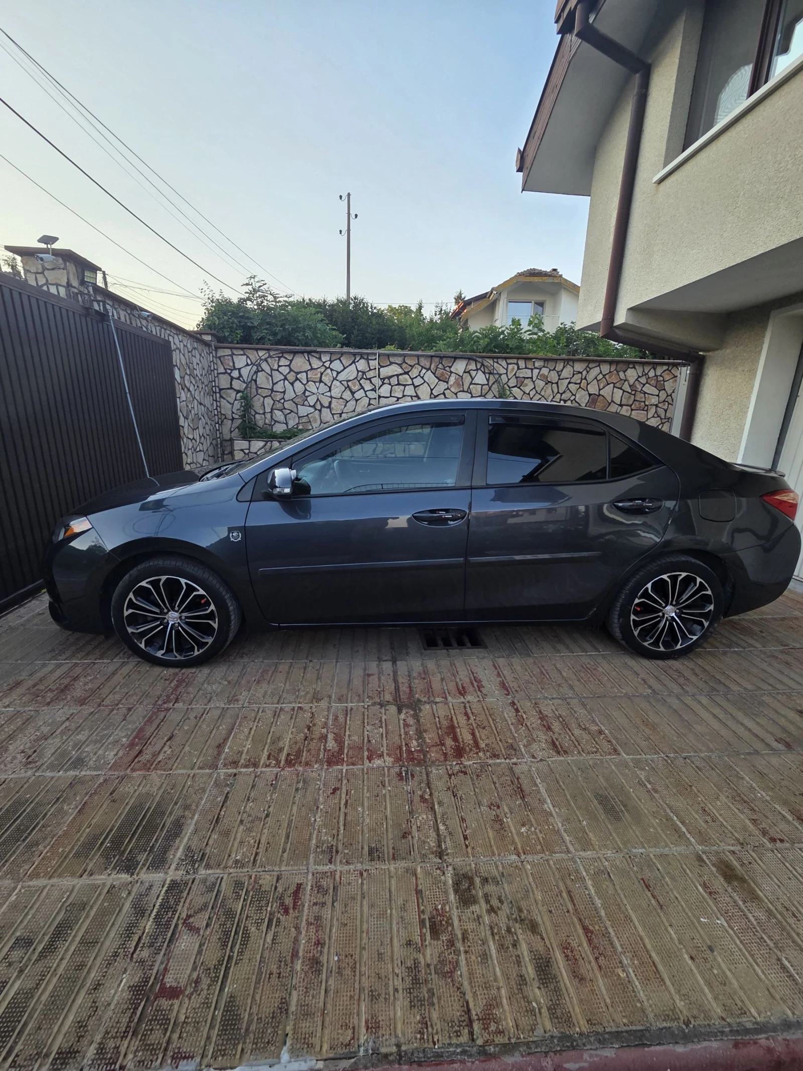 Toyota Corolla, снимка 2 - Автомобили и джипове - 55052153
