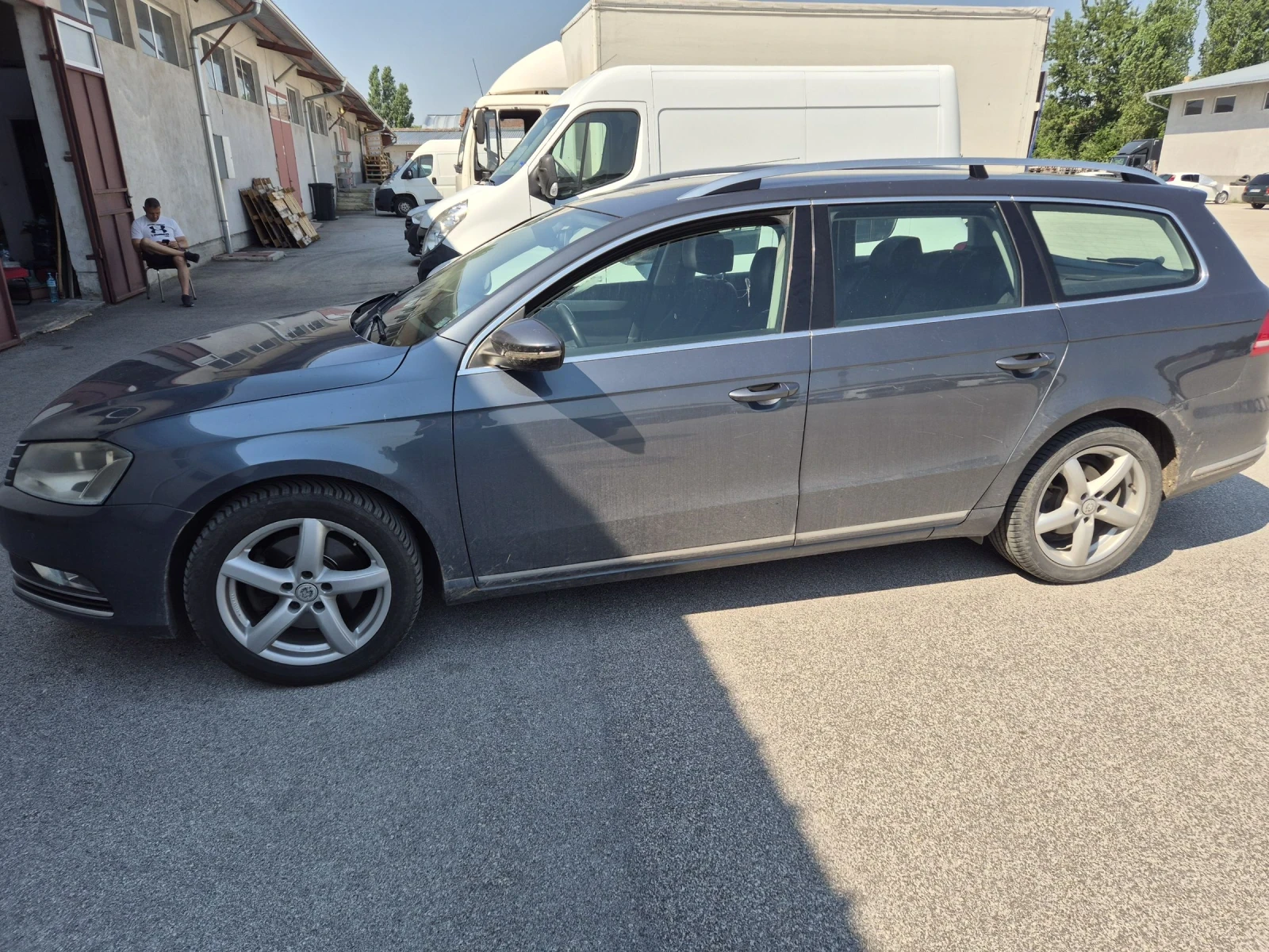 VW Passat 2.0 TDI, снимка 3 - Автомобили и джипове - 55112367