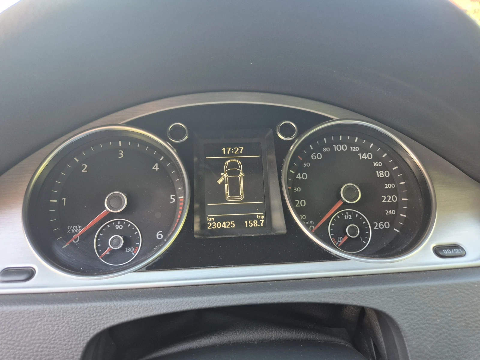 VW Passat 2.0 TDI, снимка 7 - Автомобили и джипове - 55112367